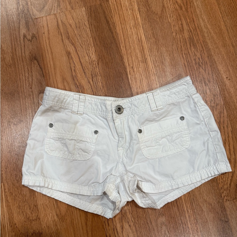 No Boundaries White Cargo Shorts Relaxed Fit